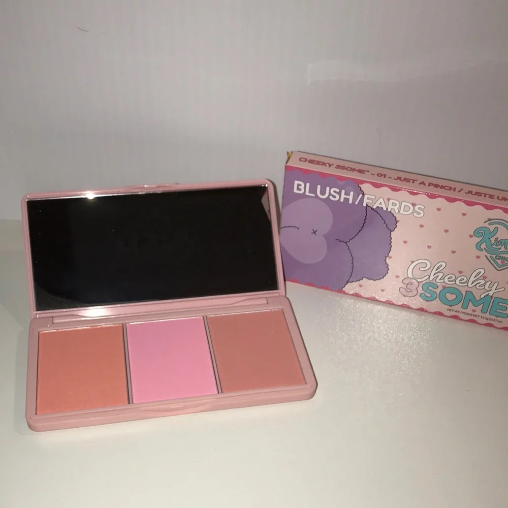 Kim chi chic cheeky 3-some blush trio in just a pinch NEW